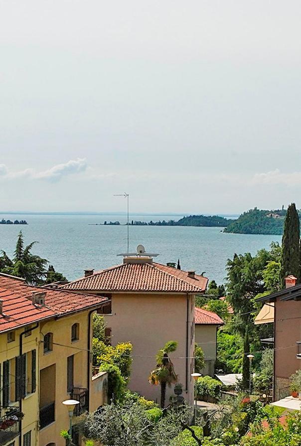 Valle Fiorita 42 - Lake View Studio Gardone Riviera Exteriör bild
